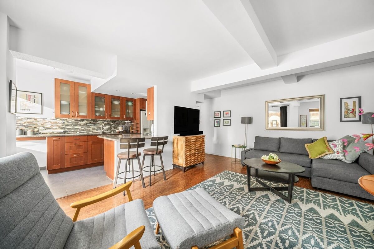interior of 5f in 111 hicks street