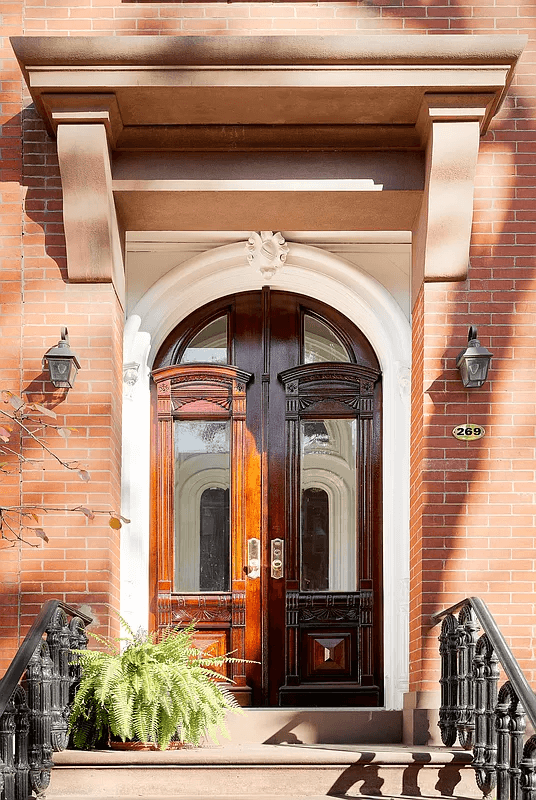 exterior of 269 warren street brooklyn