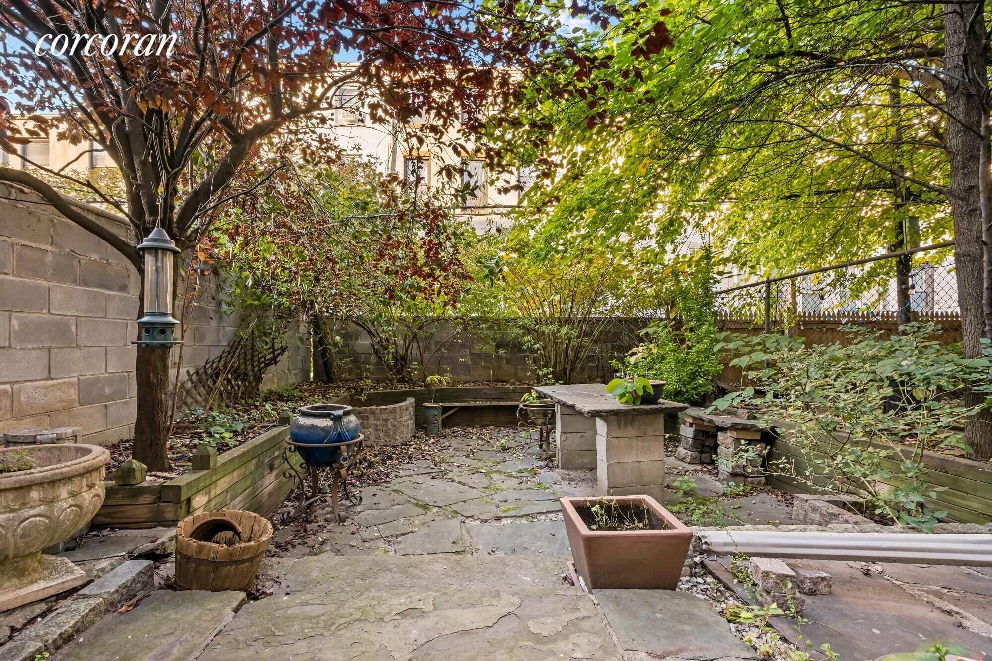 garden of 117 macdonough street