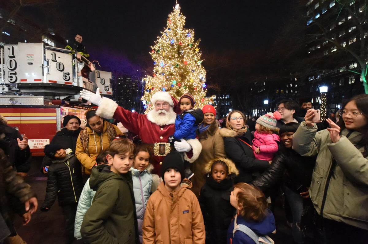 santa in downtown brooklyn