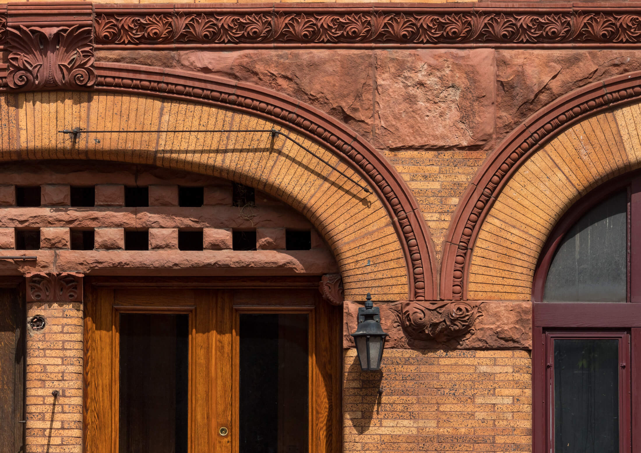 detail of house on decatur street