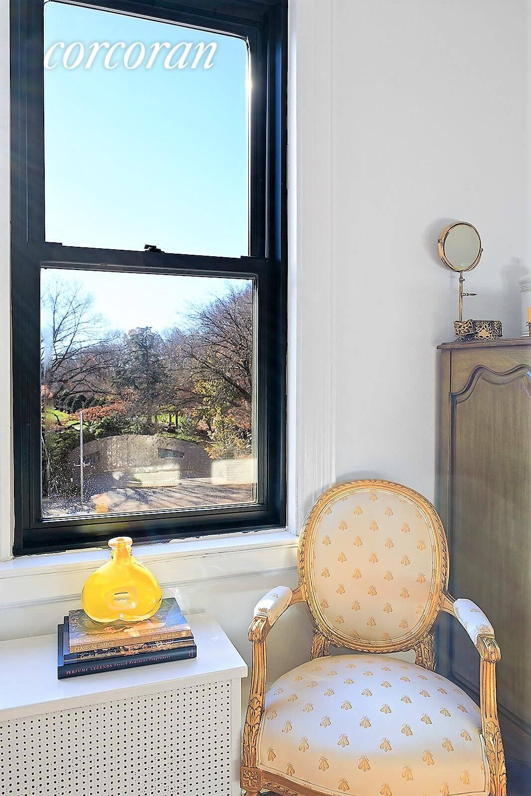 interior of apt 4b 135 eastern parkway