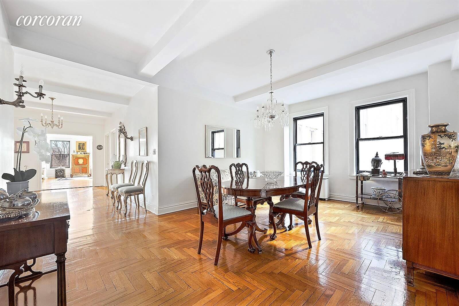 interior of apt 4b 135 eastern parkway