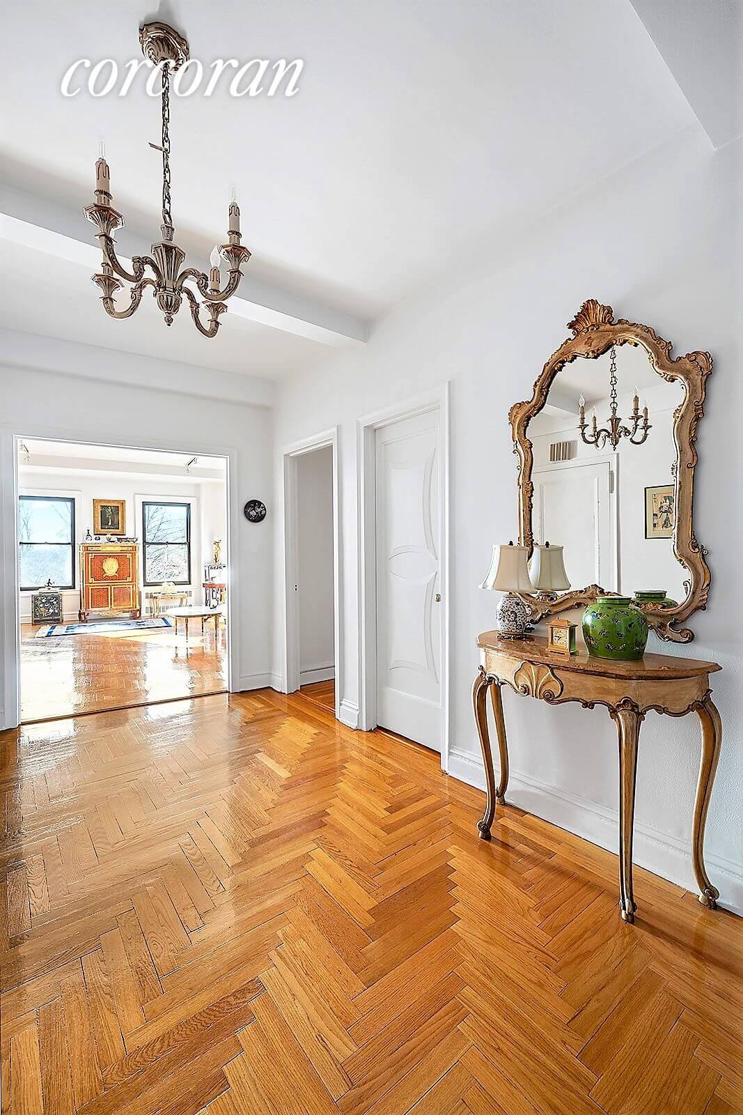 interior of apt 4b 135 eastern parkway