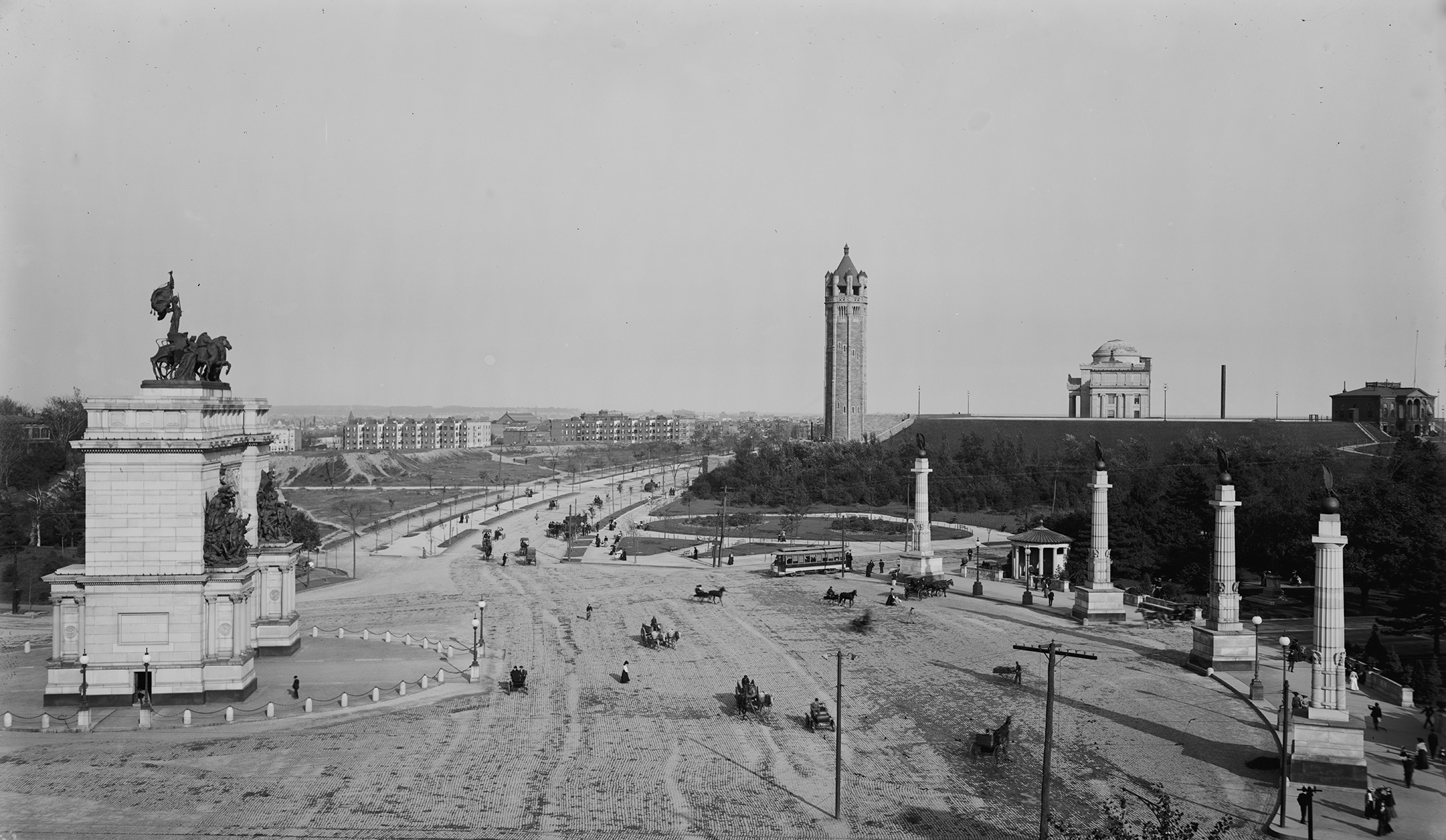 historic view of grand army plaza