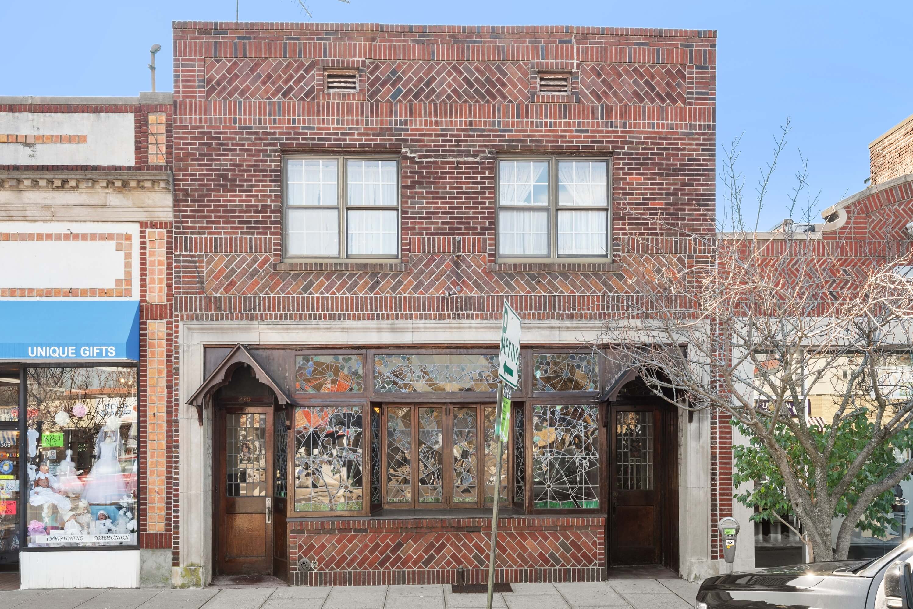 exterior of huber's hofbrau 370 mamaroneck avenue