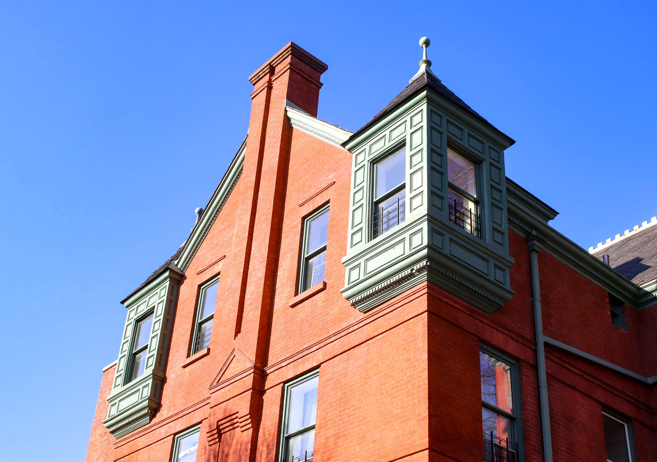 roofline of 96 brooklyn avenue, the truslow house