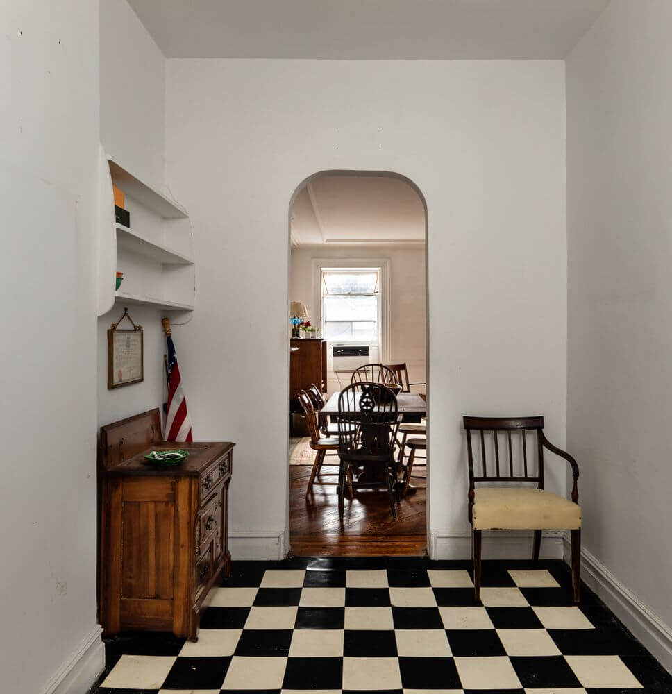 interior of 35 remsen street