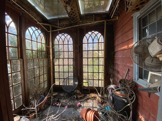 interior of 33 broad street in kinderhook