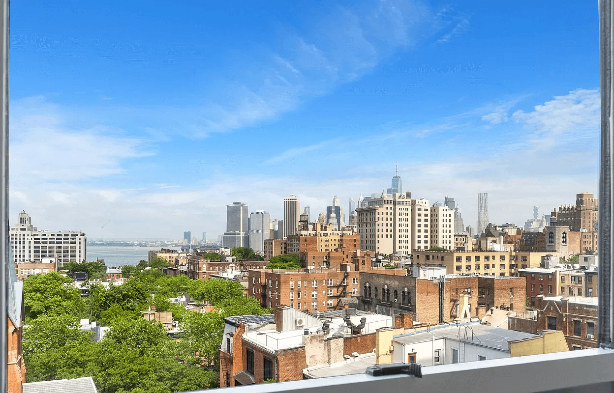 view from apt 8g at 150 joralemon street