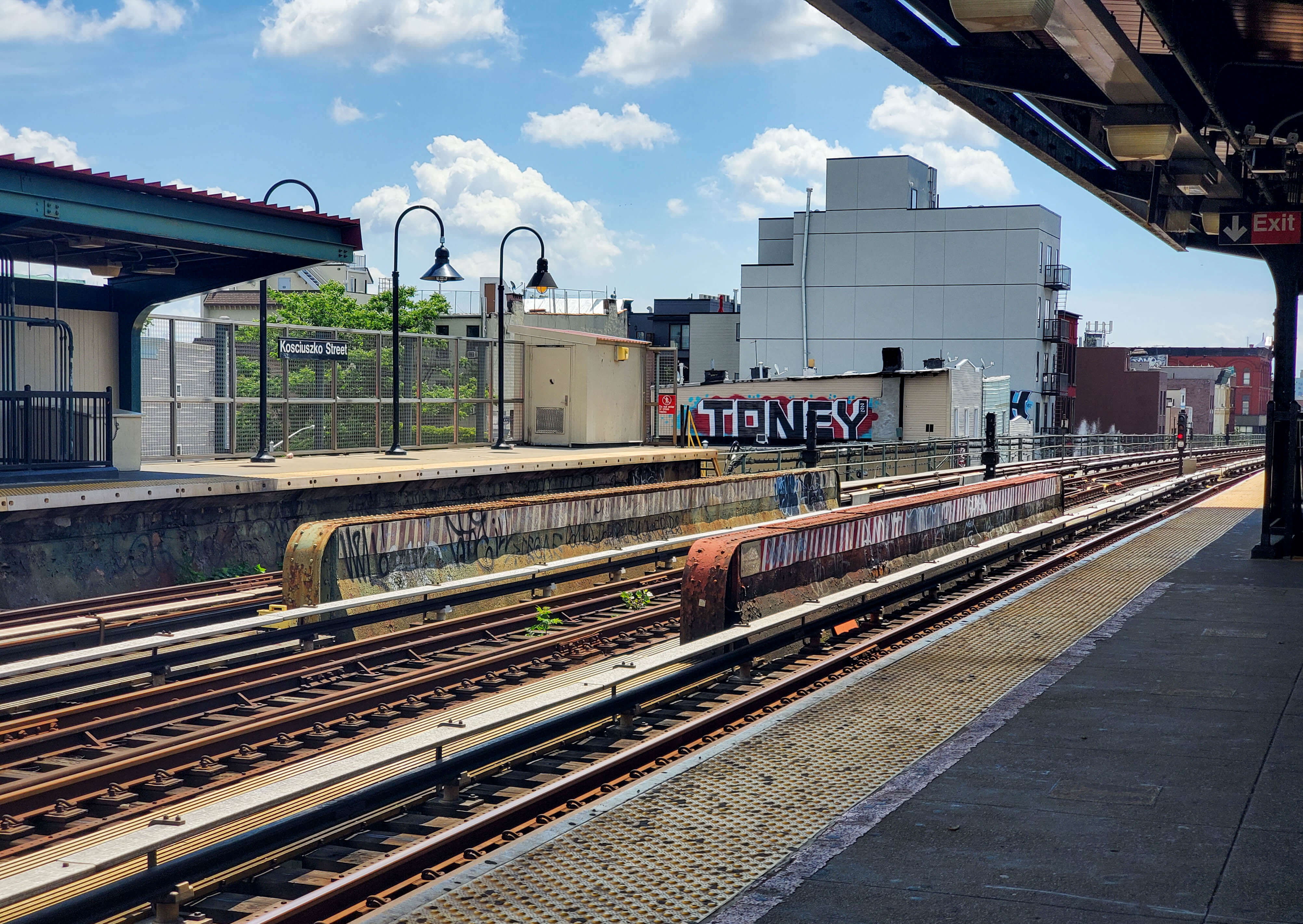 subway platform