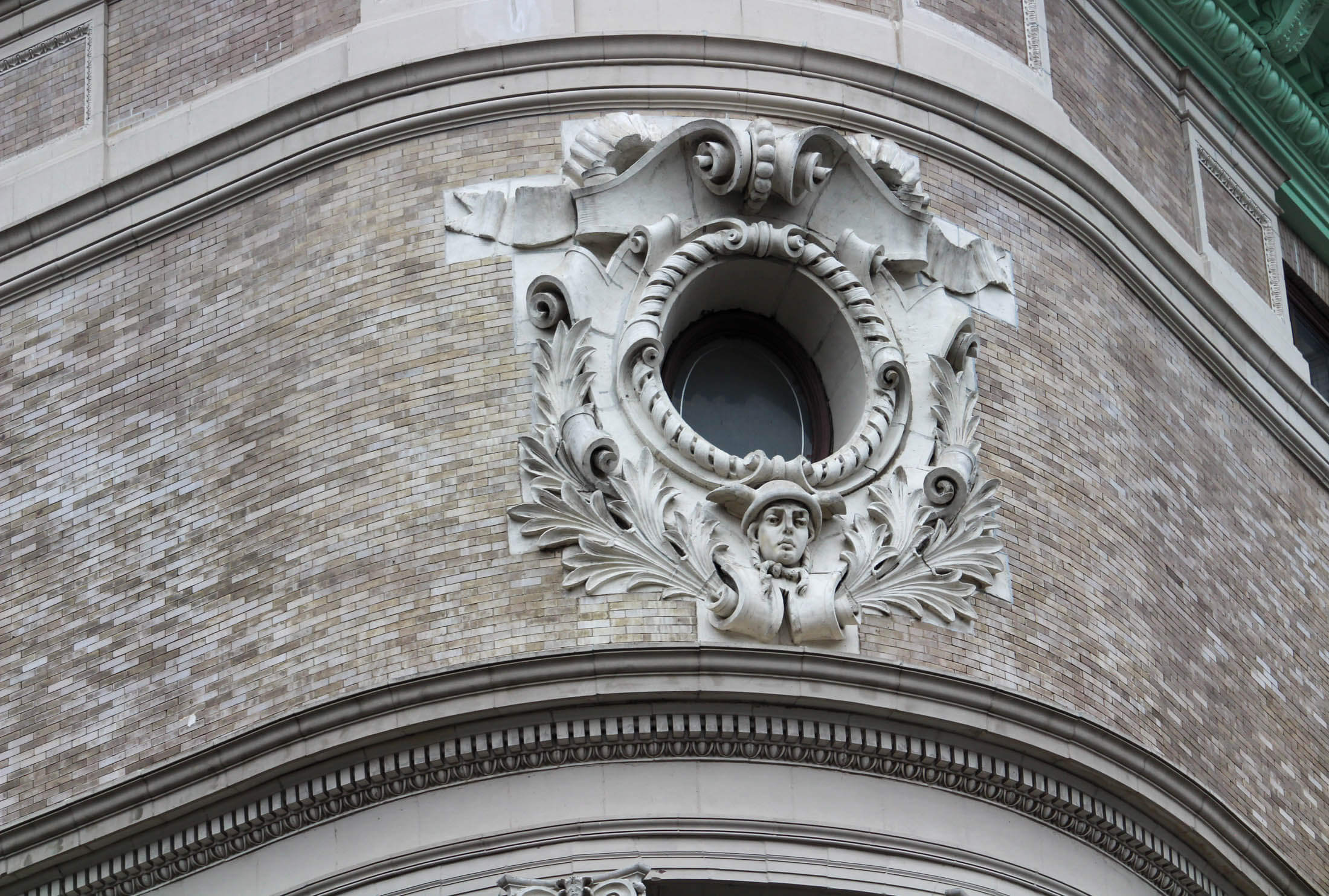 detail on facade of 81 willoughby street