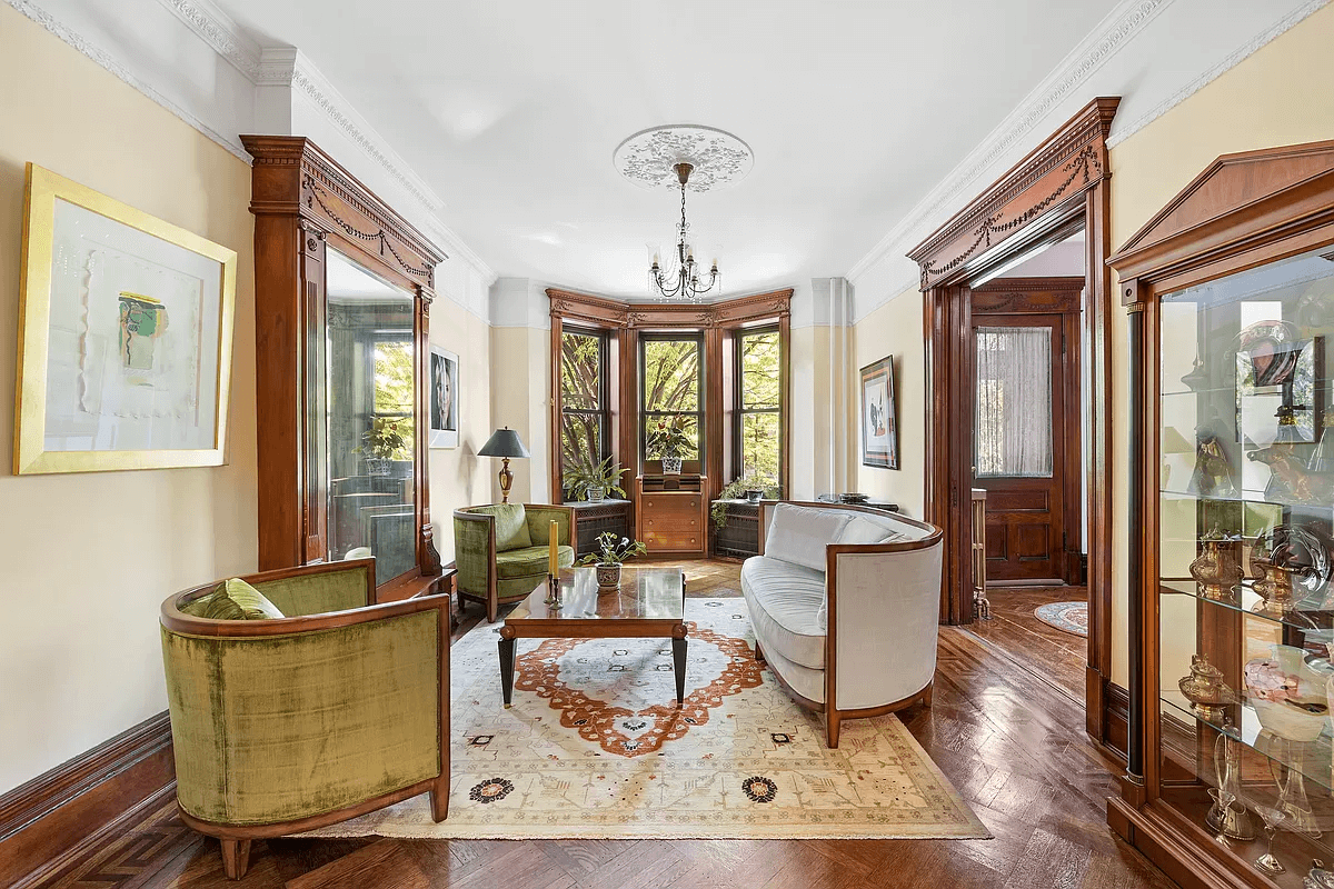 interior of 277 windsor place