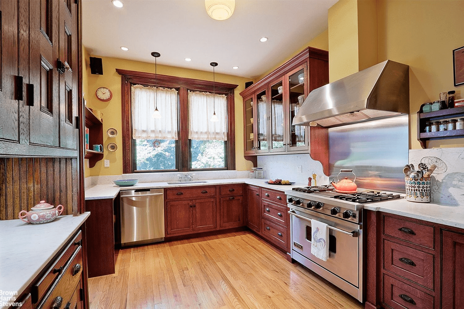 kitchen of 585 4th street