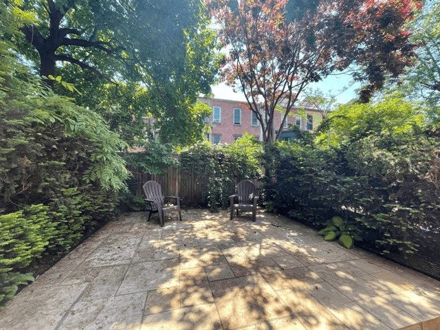 garden of 170 maple street