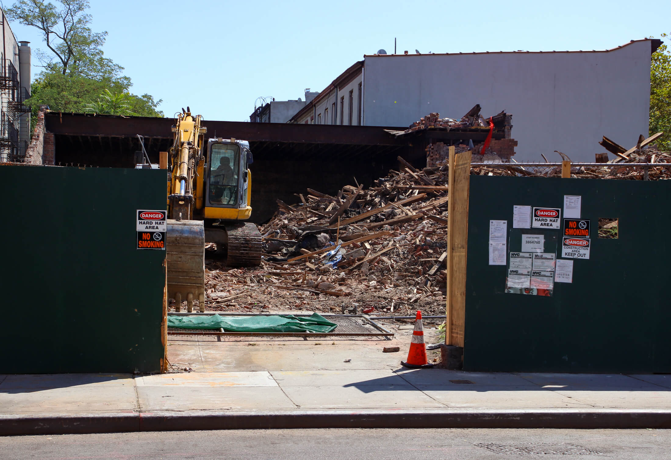 the remains of the demolished 441 Willoughby