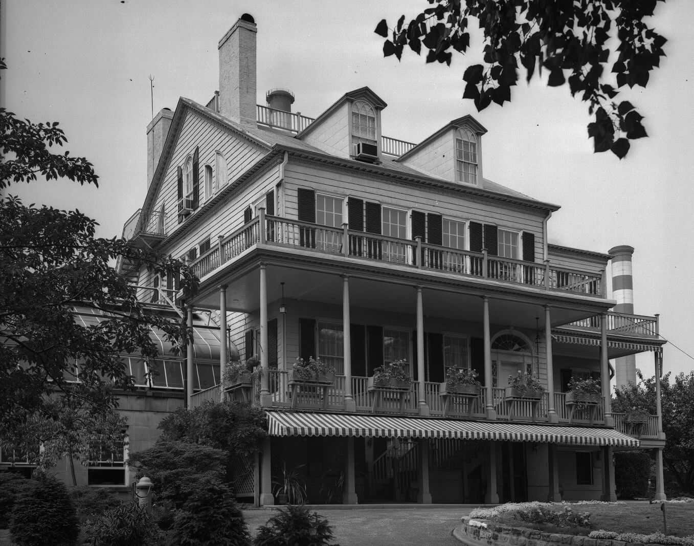 lpc photo of the commandant's house