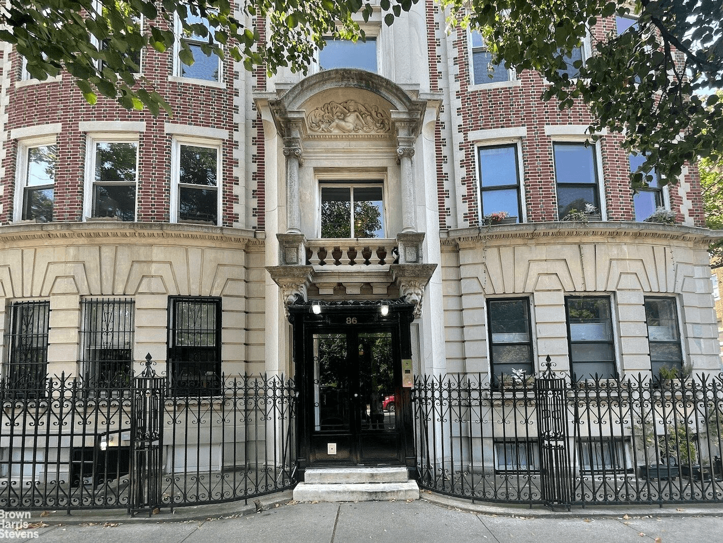 exterior of 86 prospect park west