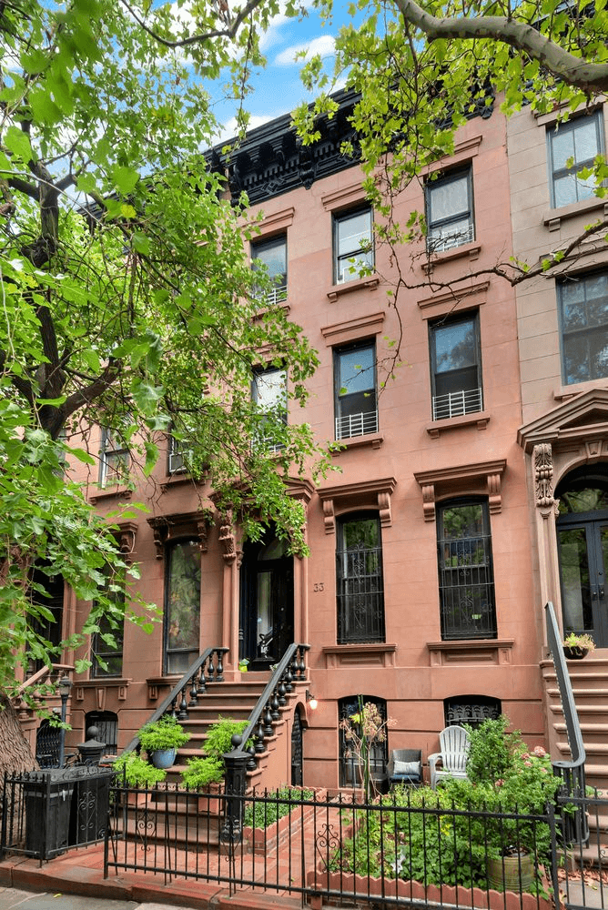 exterior of 33 sterling place