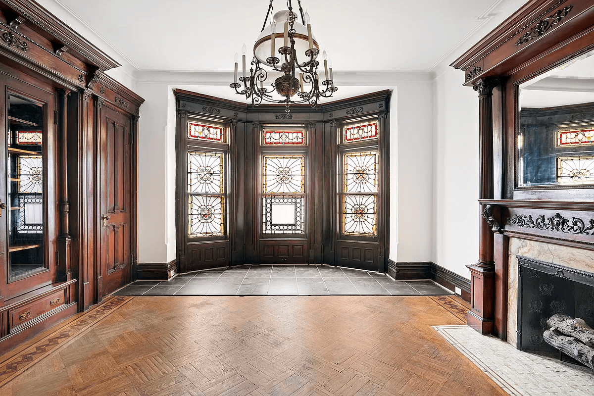 interior of 304 park place