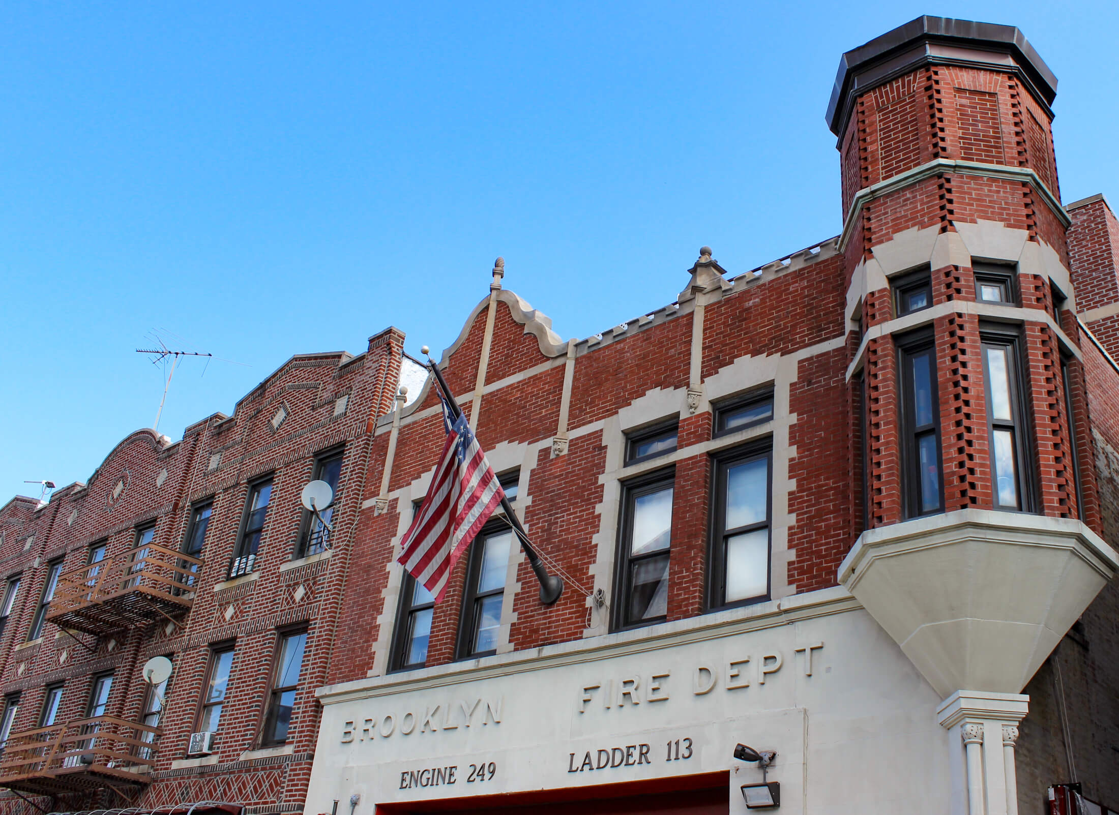 exterior of fire station in plg brooklyn