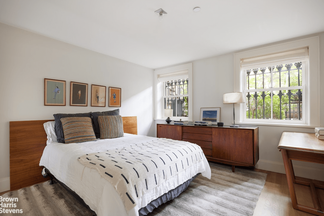 bedroom in 168 bergen street