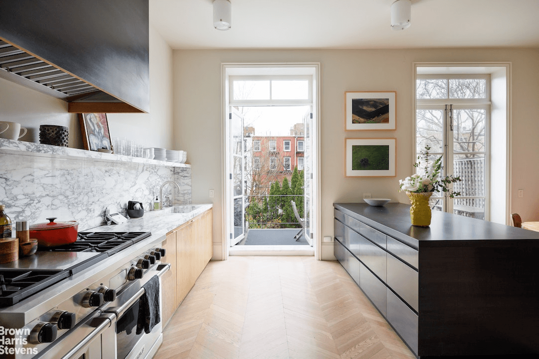 kitchen in 168 bergen street