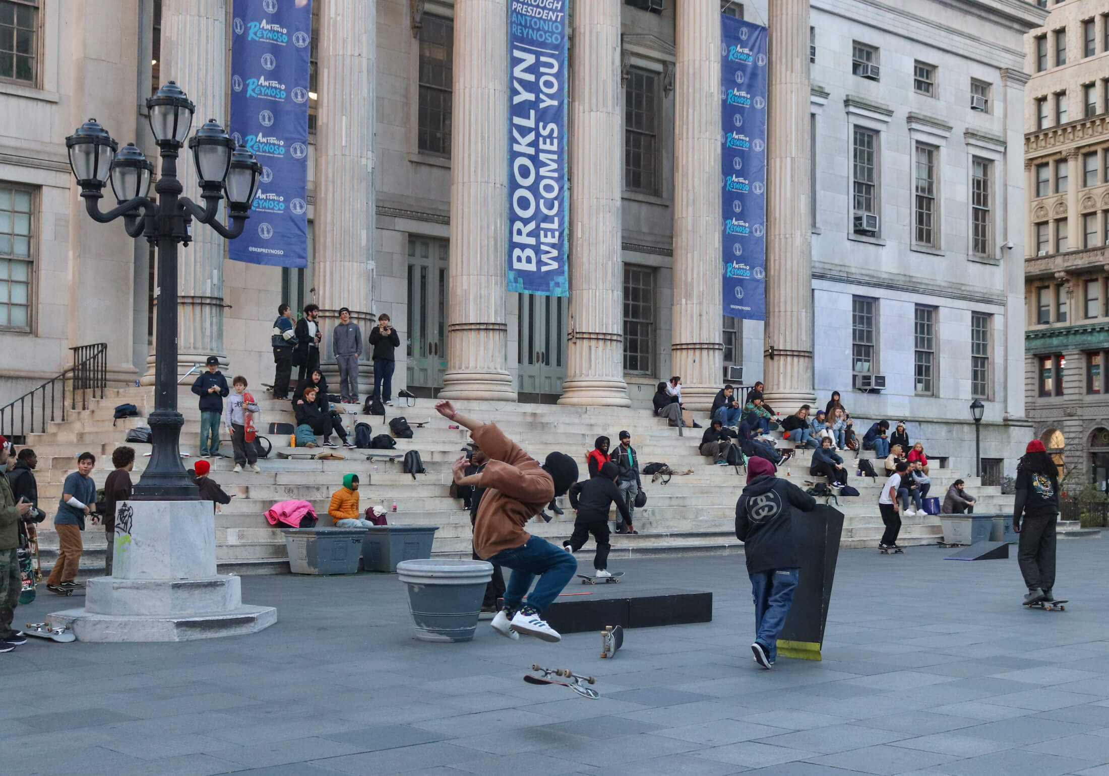 daily links skaters in downtown brooklyn