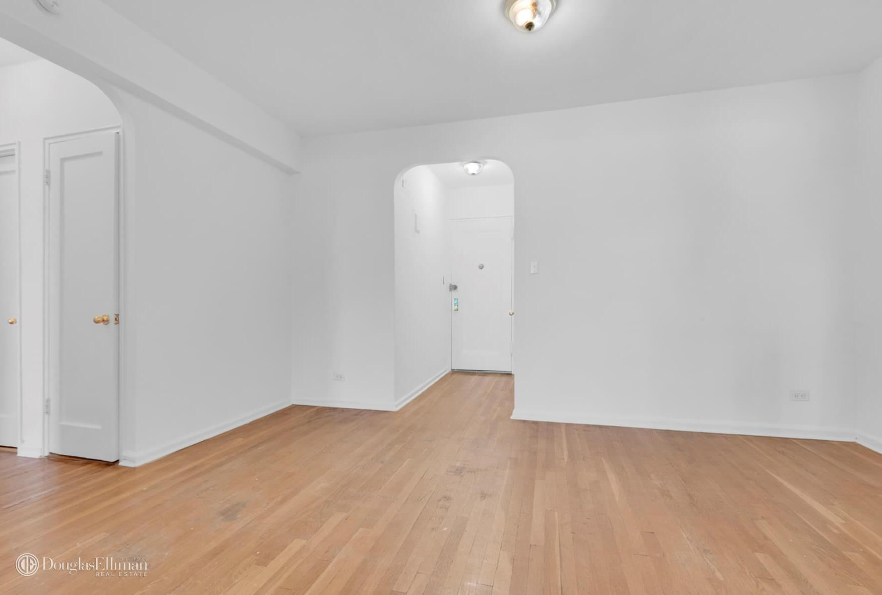 entry and living room of 1350 ocean parkway apt 4e