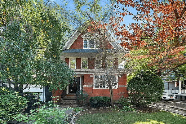 brooklyn home for sale exterior of 66 dekoven court