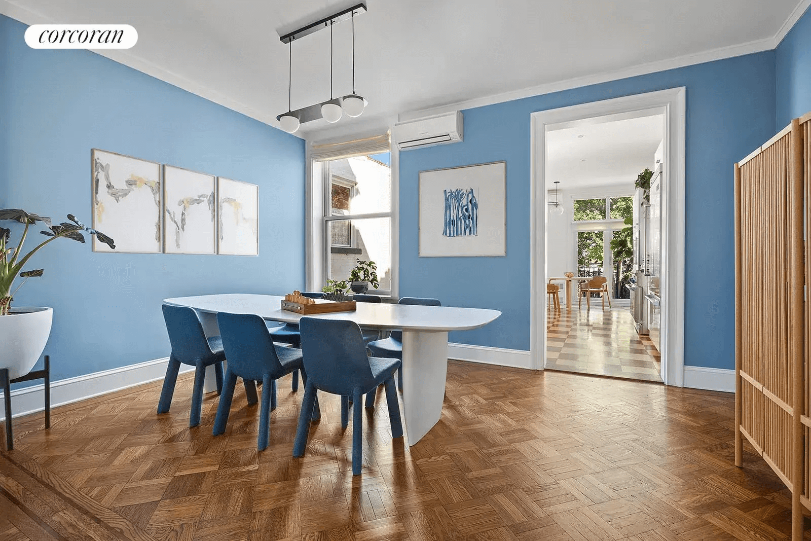 dining room of 225 windsor place