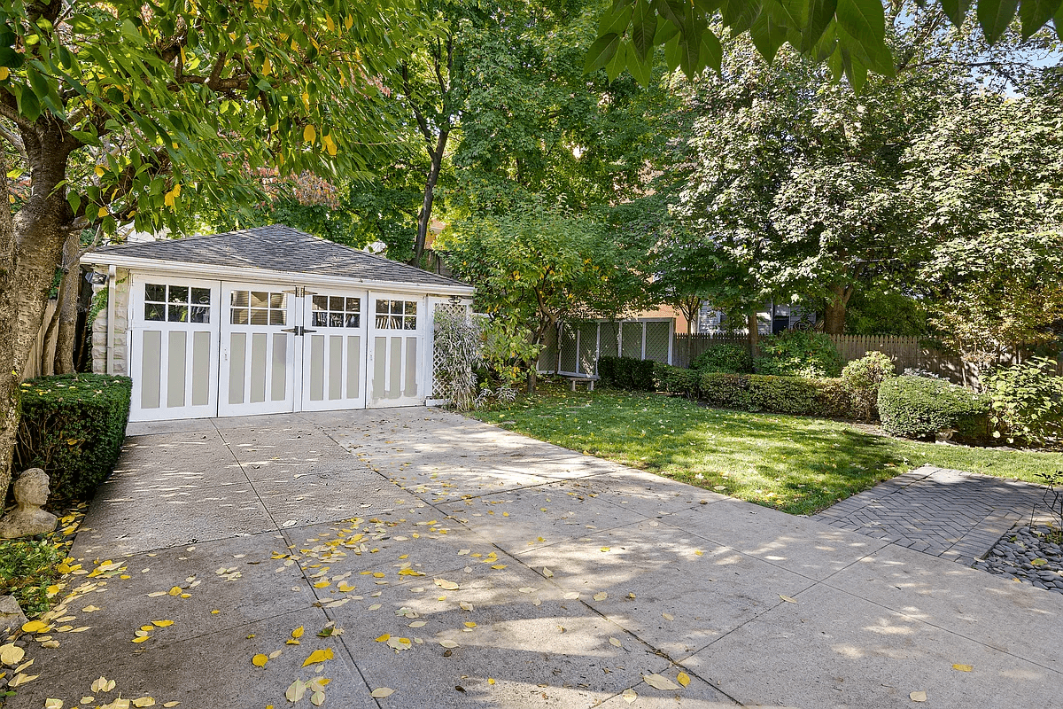 garage of 269 stratford road