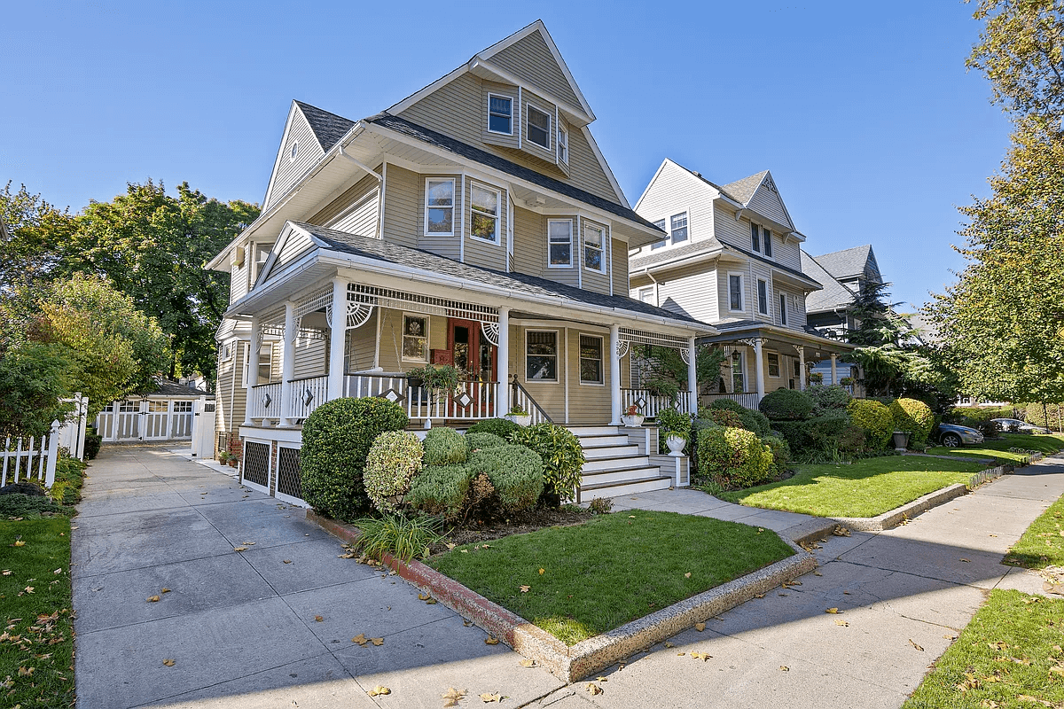 flatbush standalone exterior of 269 stratford road