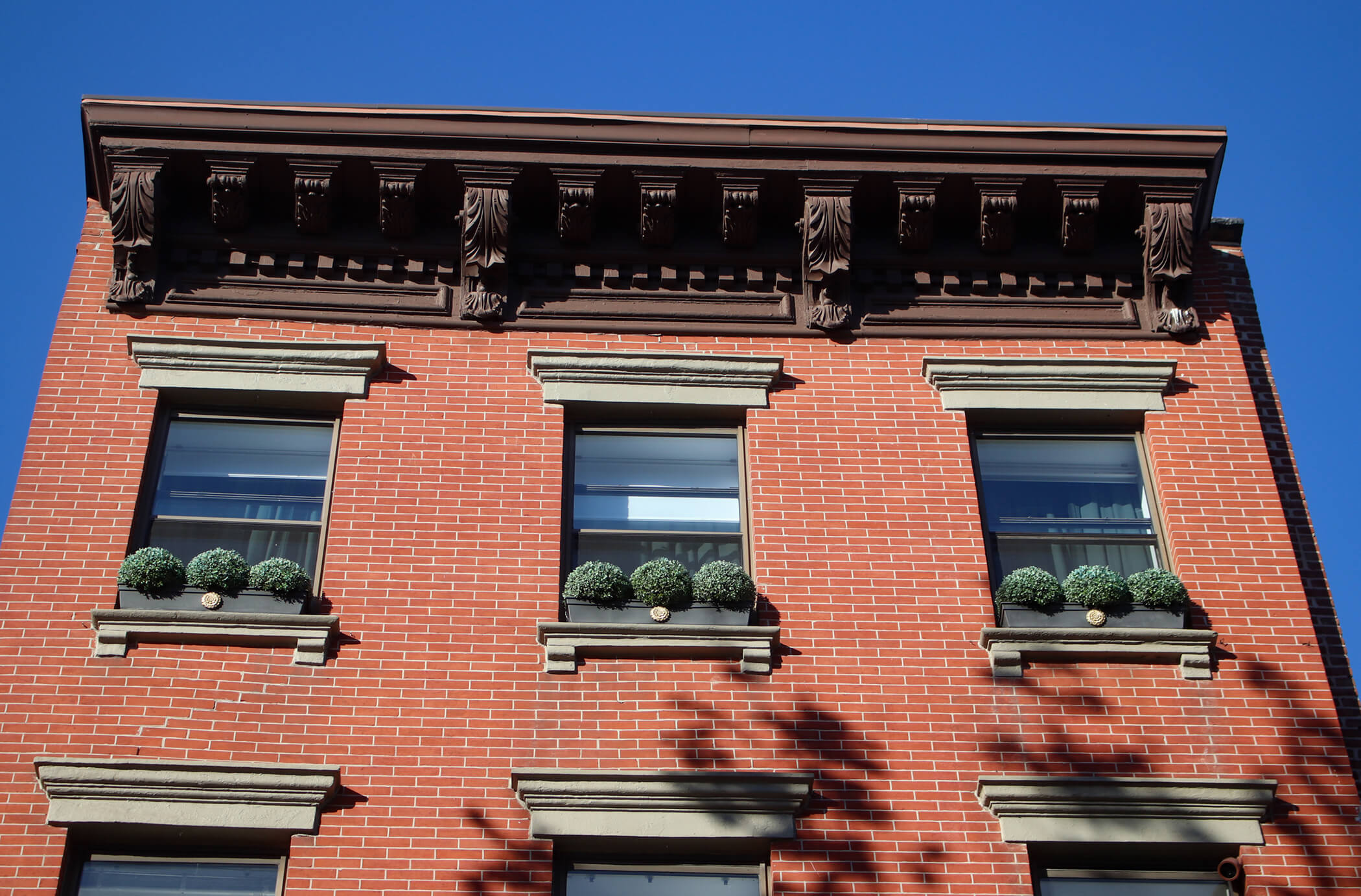 windows in greenpoint