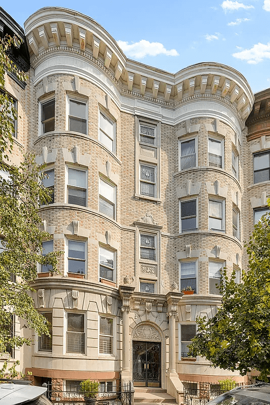 exterior of 563 8th street