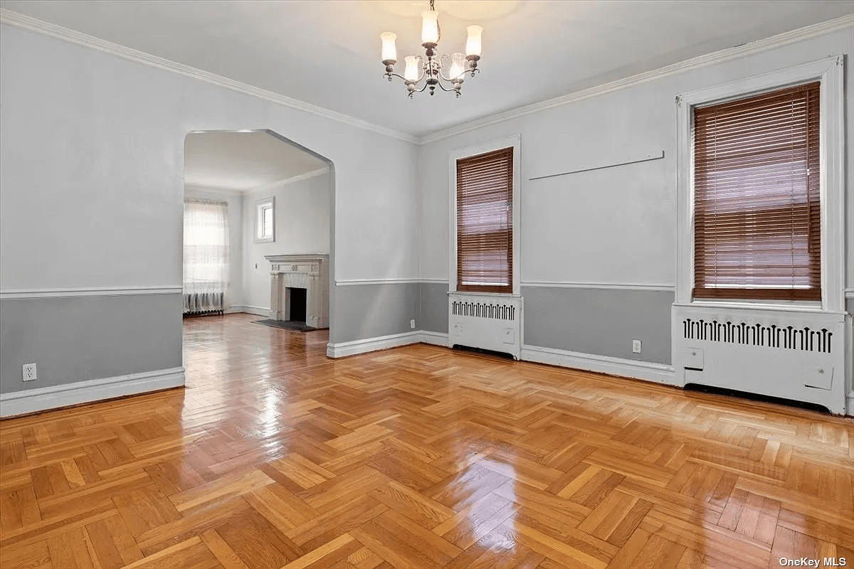 dining room of 1420 east 46th street