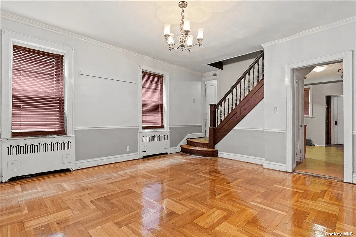 dining room of 1420 east 46th street