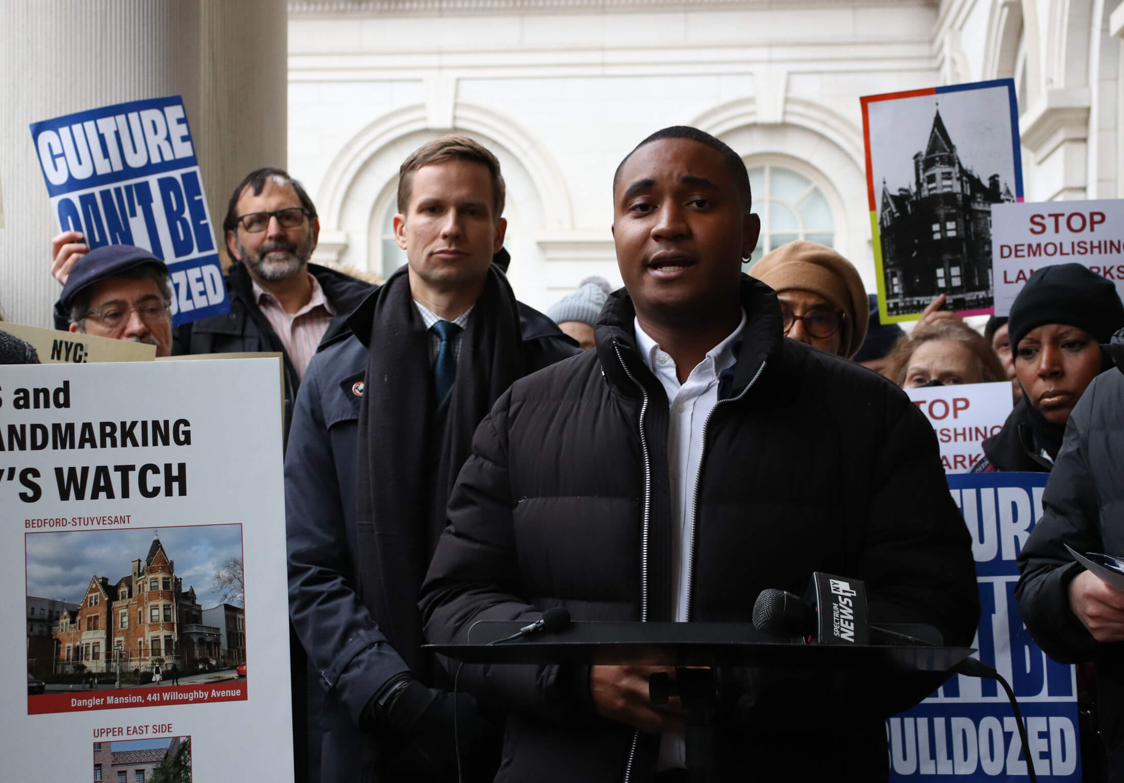 preservation rally at city hall