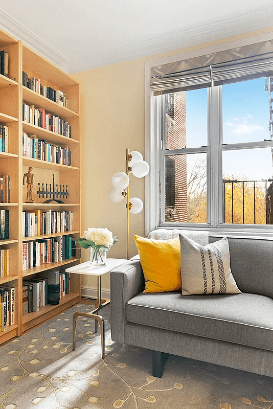 living room of unit d7 44 prospect park west