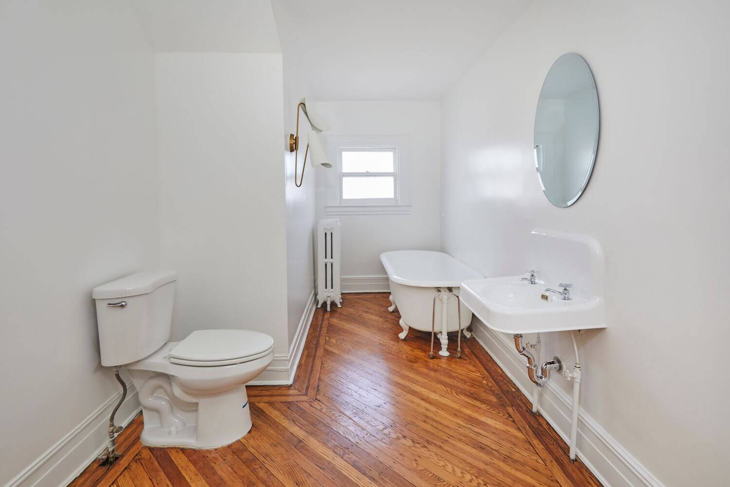 bathroom of 144 westminster road