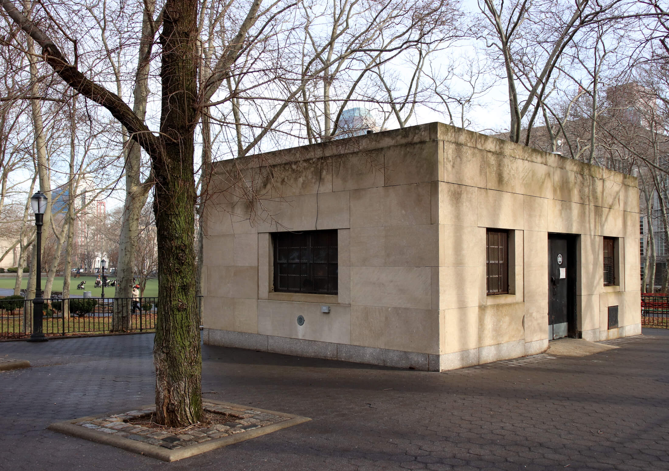 maintenance building in cadman plaza park