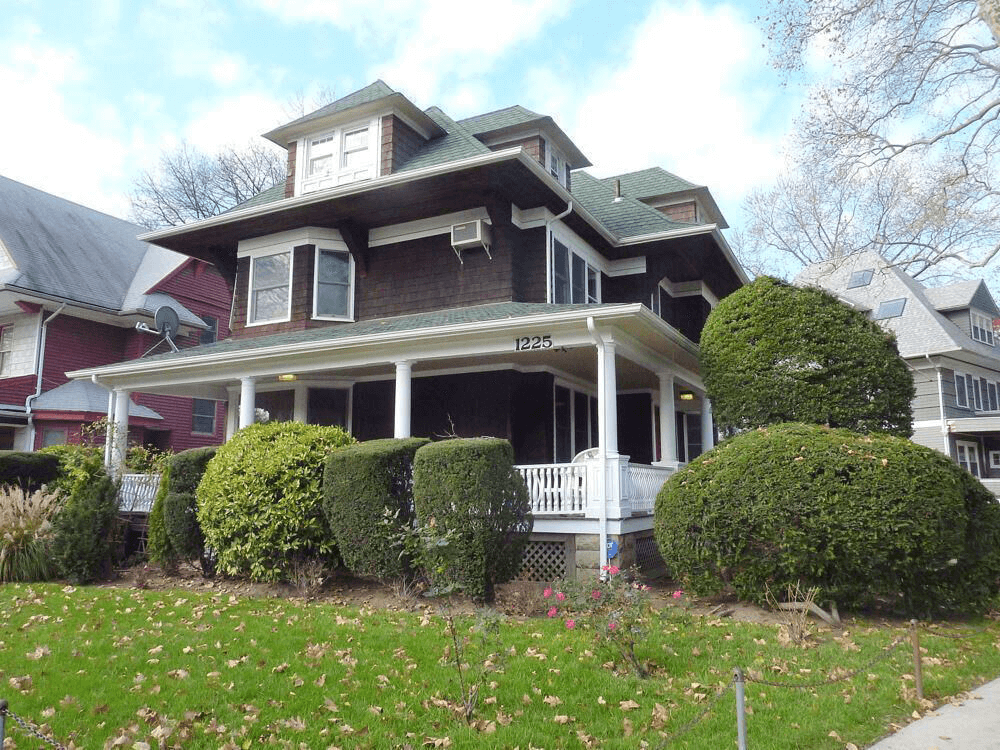 exterior of 1225 ditmas avenue