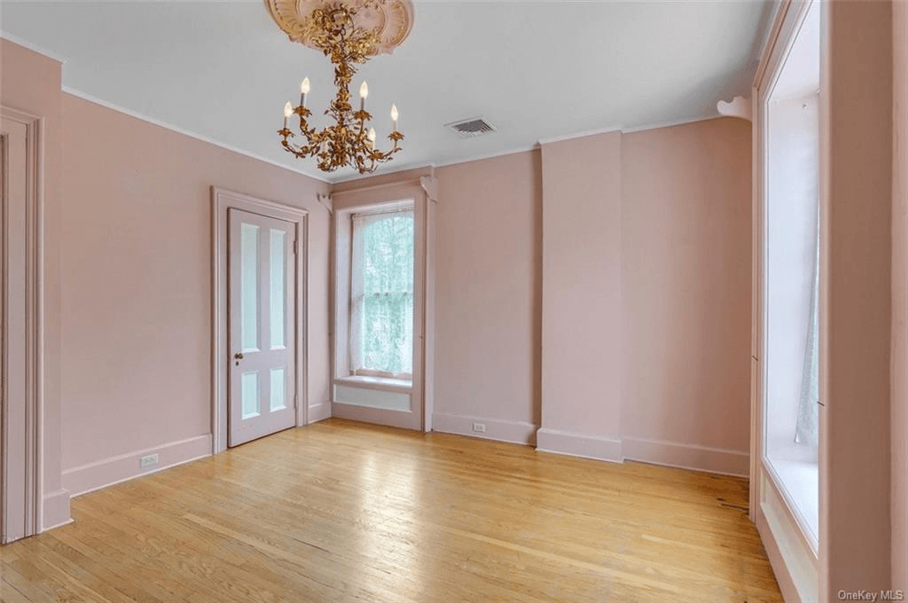 bedroom in 313 main street goshen