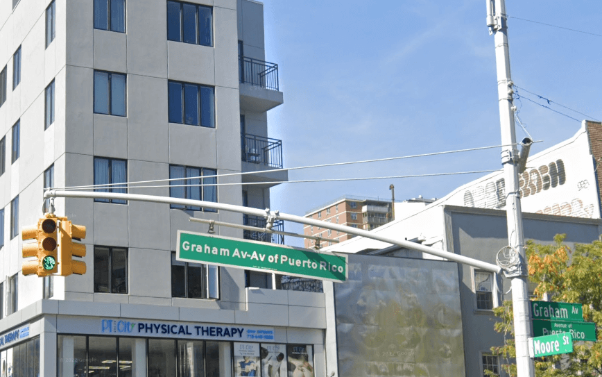 view of graham avenue street sign