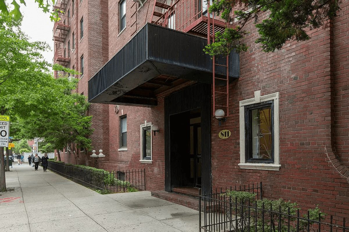 entrance to 811 cortelyou