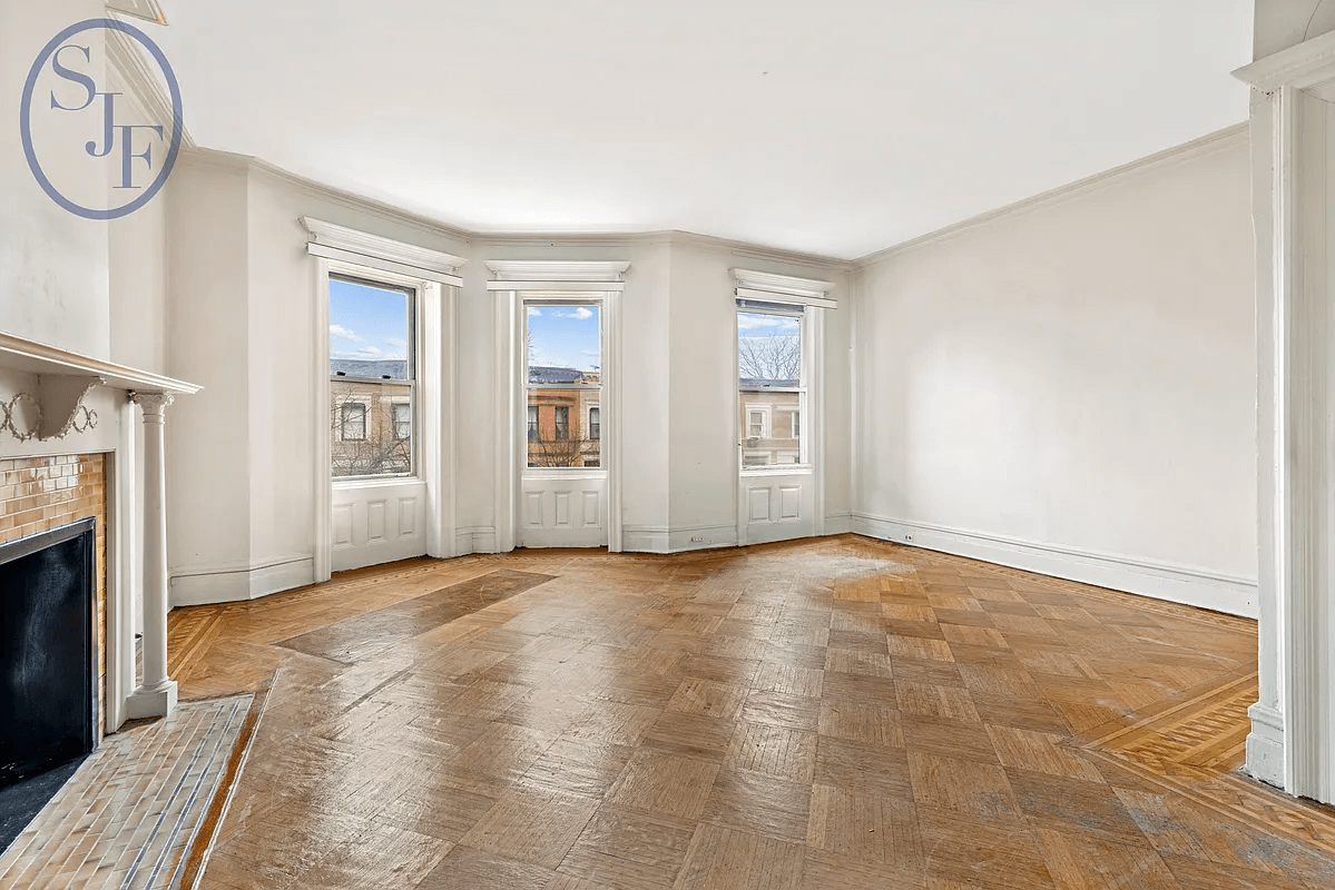 mantel in bedroom in 160 midwood street