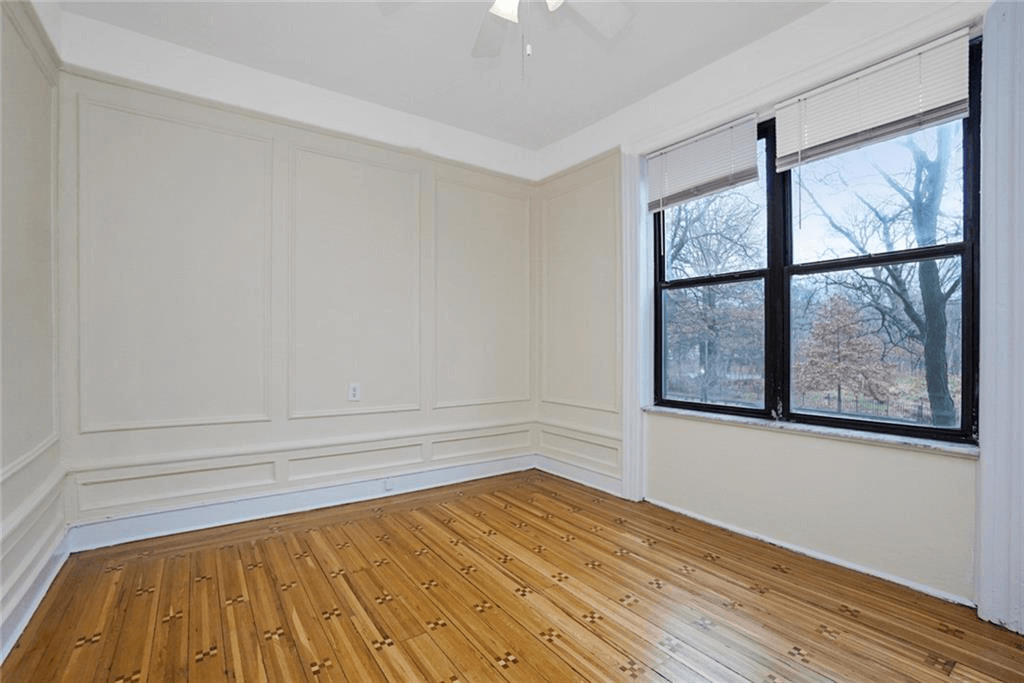 bedroom of apt 39 at 14 prospect park southwest