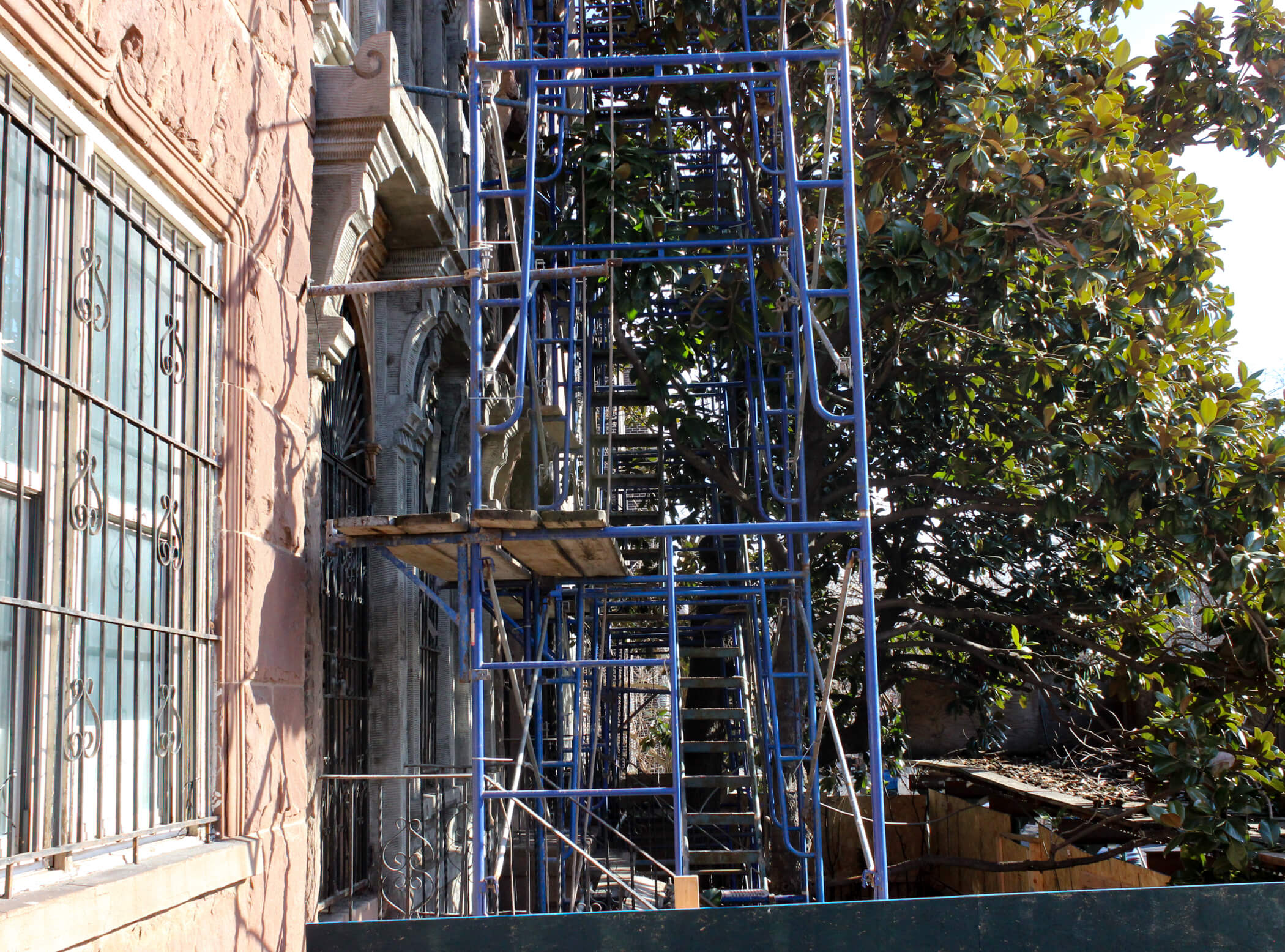 scaffolding on 668 and 669 lafayette avenue
