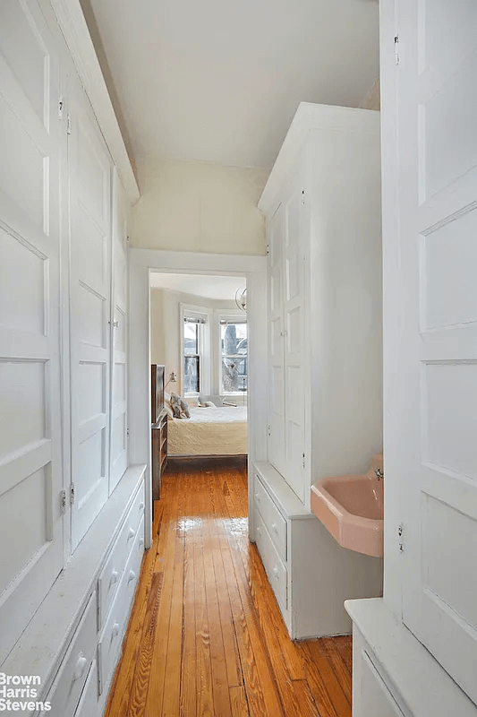 passthru with built-ins and a pink sink