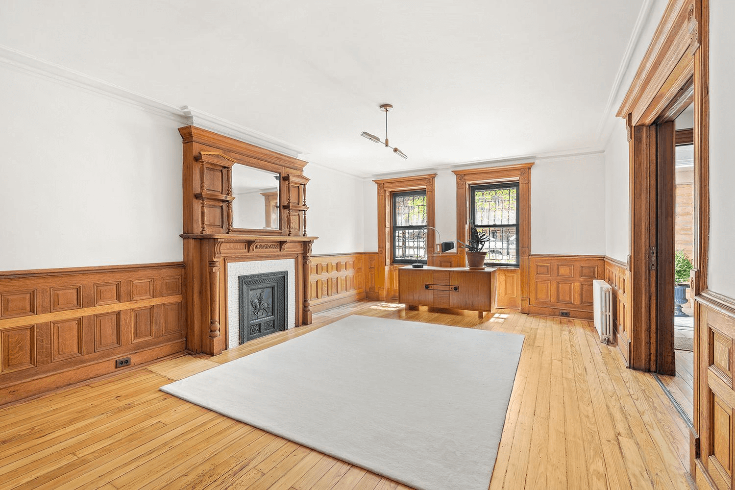 wainscoting in living room of garden rental